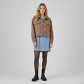 Veste à coupe courte style utilitaire pour femme